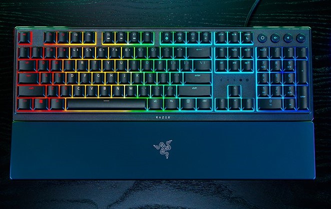 RAZER ORNATA V3 - RZ03-04460100-R3M1 | Low Profile Gaming Keyboard, Razer Mecha-Membrane Switches, UV-Coated Keycaps, Magnetic Soft-Touch Wrist Rest