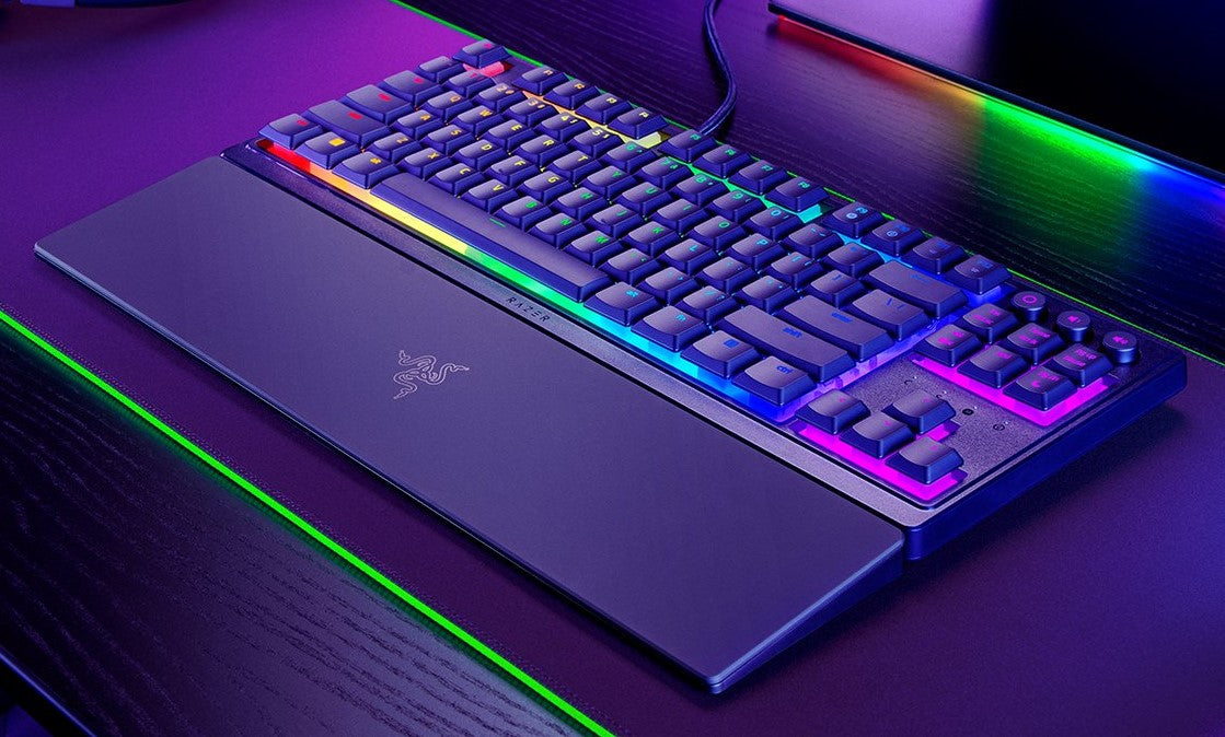 RAZER ORNATA V3 TENKEYLESS - RZ03-04880100-R3M1 | Compact Low Profile Gaming Keyboard, Razer Mecha-Membrane Switches, UV-Coated Keycaps, Magnetic Soft-Touch Wrist Rest